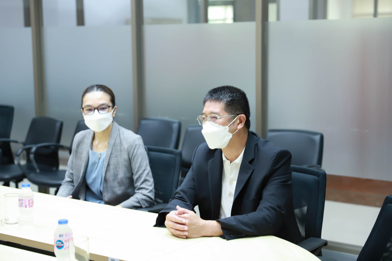 MFU News : MayormeetsITSchoolMFU1.jpg