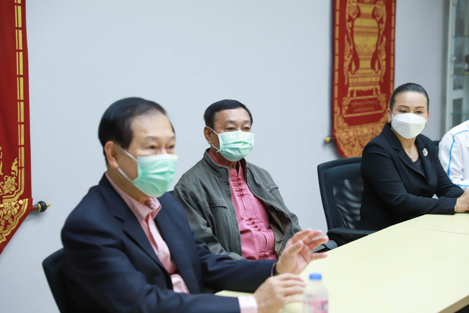MFU News : MayormeetsITSchoolMFU2.jpg