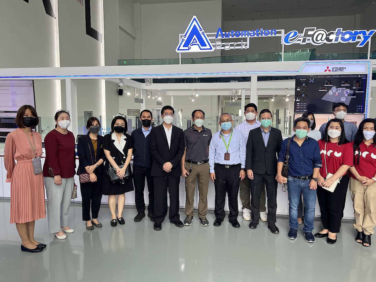 สำนักวิชาเทคโนโลยีสารสนเทศ เข้าศึกษาดูงานและสร้างเครือข่ายเพื่อพัฒนาหลักสูตรระดับปริญญาตรี ระดับบัณฑิตศึกษา และด้านงานวิจัย ณ คณะวิทยาการสารสนเทศ มหาวิทยาลัยบูรพา